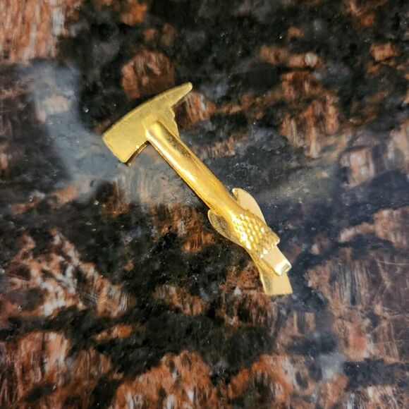 Lot of 18 CT Town Vintage Fireman Axe Bar Hook Fast Tie Money Firefighter Clips - Picture 6 of 11